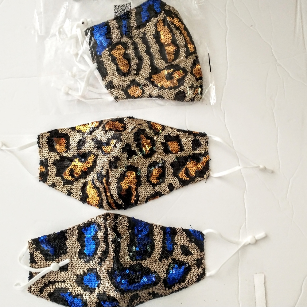 SHEIN New Lot of 4 Shiny Face Masks Leopard